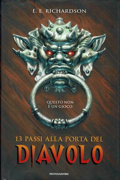 13 passi alla porta del Diavolo - E. E. Richardson - copertina