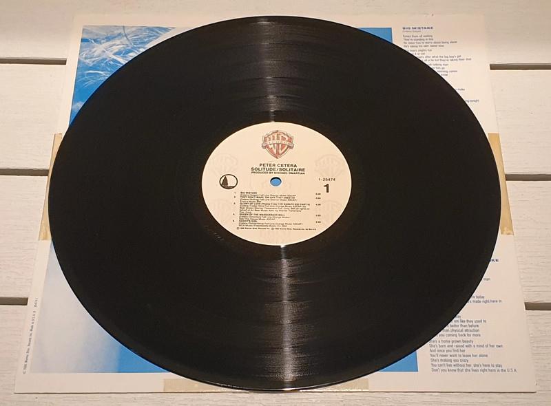 Solitude / Solitaire