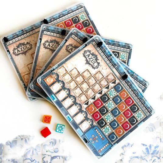 Asmodee - Azul Mini - Gioco da Tavolo in Versione Tascabile, 2-4 Giocatori, 8+ Anni, Edizione in Italiano - 3