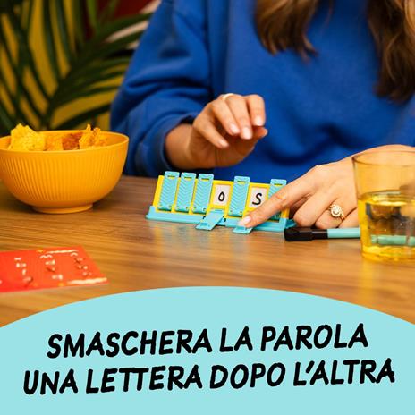Asmodee – BATTLE FLIPS – Smaschera la Parola Dell'Avversario Una Lettera Alla Volta – Gioco da Tavolo Rapido e Intuitivo - 3