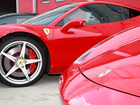 SMARTBOX - 2 emozionanti giri alla guida di una Ferrari, una Lamborghini e una Subaru con video - Cofanetto regalo - 6