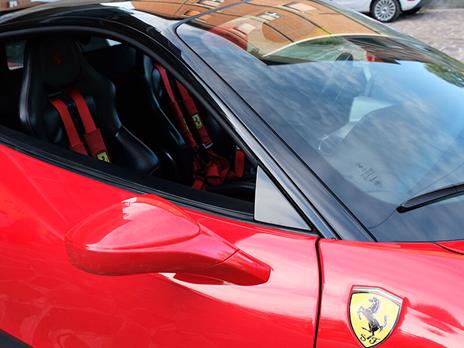 SMARTBOX - Emozioni da pilota: 1 guida in Ferrari 488 a Maranello - Cofanetto regalo - 7