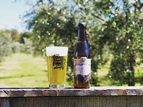 SMARTBOX - Birra artigianale a domicilio: tutto il gusto delle birre chiare con Eastside Brewing - Cofanetto regalo - 5