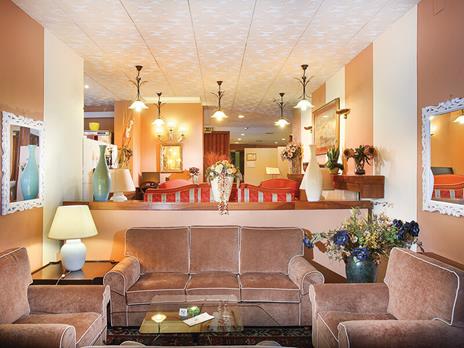 SMARTBOX - Un Natale da sogno: 2 notti con colazione in affascinanti hotel 4* - Cofanetto regalo - 3