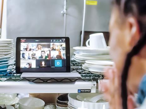 SMARTBOX - Corso di cucina online interattivo con chef da tutto il mondo - Cofanetto regalo - 5