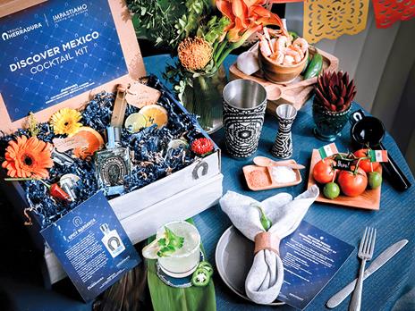 SMARTBOX - Corso di cucina online interattivo con chef internazionali e kit ingredienti selezionati - Cofanetto regalo - 3