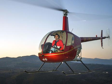 SMARTBOX - Molise ad alta quota: 1 volo in elicottero Robinson R22 Beta II con video ricordo - Cofanetto regalo - 5