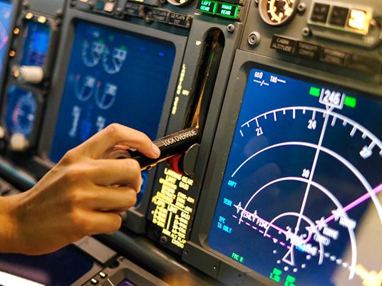 SMARTBOX - Ai comandi di un Boeing 737: addestramento e volo con simulatore professionale - Cofanetto regalo - 3