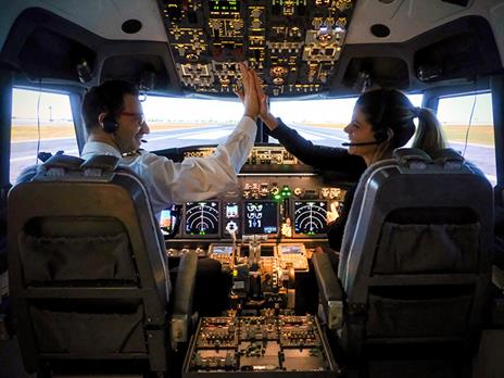 SMARTBOX - Ai comandi di un Boeing 737: addestramento e volo con simulatore professionale - Cofanetto regalo - 5