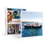 SMARTBOX - Tour in barca per la famiglia alle grotte di Santa Maria di Leuca con aperitivo a bordo - Cofanetto regalo