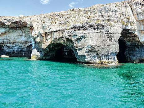 SMARTBOX - Tour in barca per la famiglia alle grotte di Santa Maria di Leuca con aperitivo a bordo - Cofanetto regalo - 7