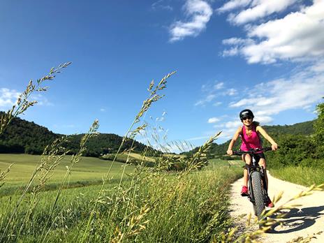 SMARTBOX - Emozioni e divertimento al Lago di Piediluco: tour in battello e in bicicletta per 2 - Cofanetto regalo - 7