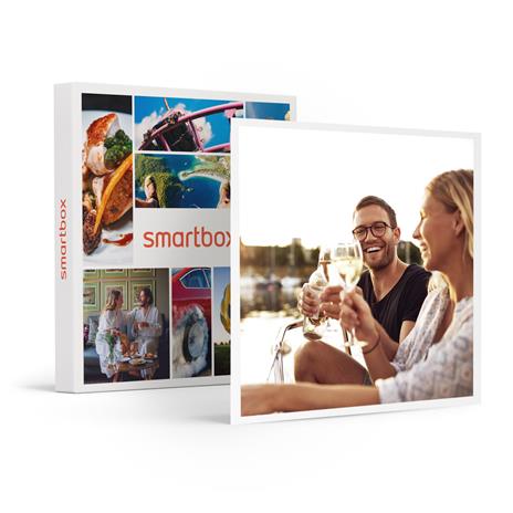 SMARTBOX - A bordo con gusto: romantico pranzo di 4 portate con vino sul battello per 2 persone - Cofanetto regalo