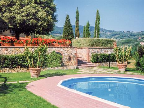 SMARTBOX - Relax e gusto a Montecatini Terme: 1 accesso Spa con kit incluso e 1 pranzo leggero per 2 - Cofanetto regalo - 3