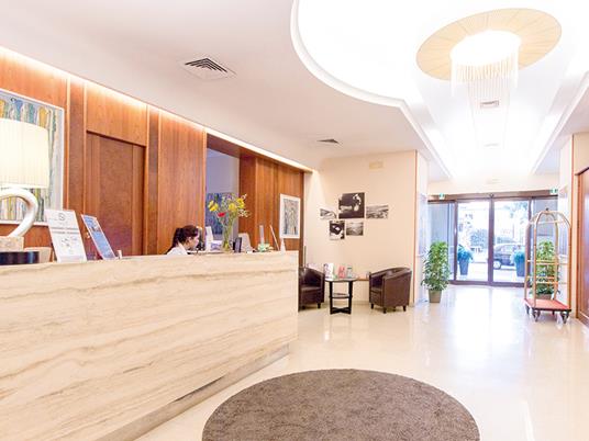 SMARTBOX - Bella Napoli: 2 suggestive notti con colazione in accoglienti B&B e hotel 4* - Cofanetto regalo - 3