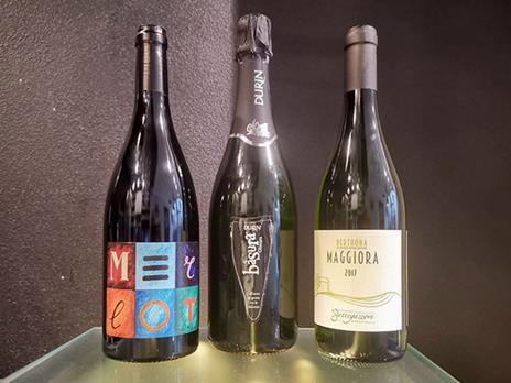 SMARTBOX - Selezione di 3 bottiglie di vino a domicilio: bianco, rosso o bollicine - Cofanetto regalo - 5