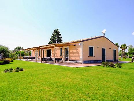 SMARTBOX - Io & te nel cuore della Val di Noto: 1 notte con colazione al 4* Domus Hyblaea Resort - Cofanetto regalo - 7