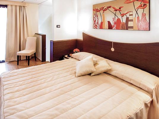 SMARTBOX - Benessere a Milano: 1 notte in hotel 4* con romantico accesso Spa - Cofanetto regalo - 7