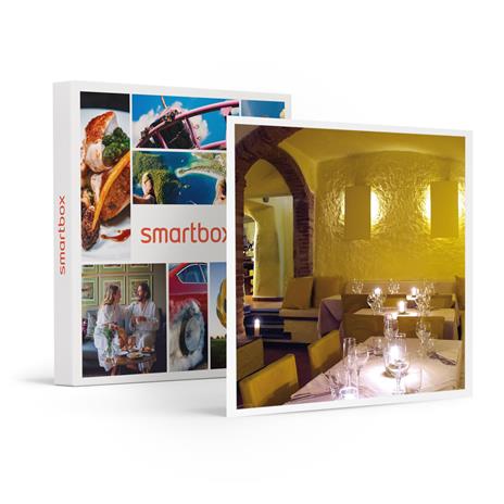 SMARTBOX - Firenze da gustare: 1 romantica cena di 5 portate nel centro storico con vino incluso - Cofanetto regalo