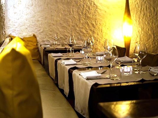 SMARTBOX - Firenze da gustare: 1 romantica cena di 5 portate nel centro storico con vino incluso - Cofanetto regalo - 7