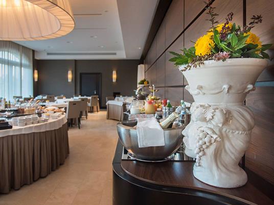 SMARTBOX - Alle pendici dell'Etna: 1 notte in Resort 5* con accesso Spa di coppia - Cofanetto regalo - 5