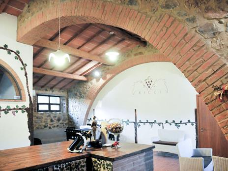 SMARTBOX - Relax, calici e sapori: 1 notte in Toscana con degustazione enogastronomica e cena inlcusa - Cofanetto regalo - 3