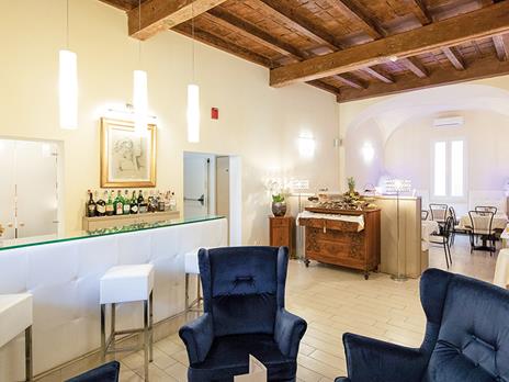 SMARTBOX - Insieme a Bologna: 2 notti con aperitivo e ingresso alle Due Torri al 4* Hotel Rossini 1936 - Cofanetto regalo - 3