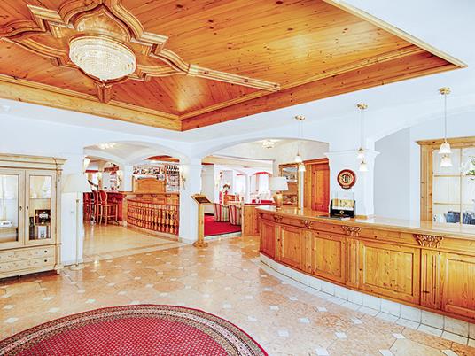 SMARTBOX - 2 notti con romantica cena al 4* Alpin Royal Wellness Refugium & Resort Hotel in Alto Adige - Cofanetto regalo - 3