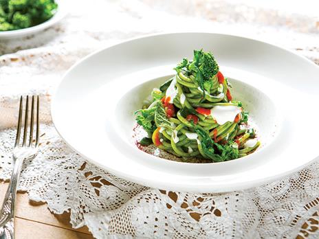 SMARTBOX - A tavola con gusto in famiglia: 1 cena deliziosa per grandi e piccoli - Cofanetto regalo - 6