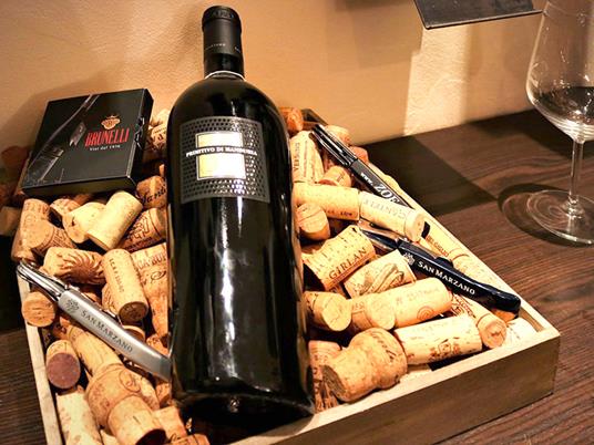 SMARTBOX - Primi passi enologici: 1 lezione con degustazione e gastronomia - Cofanetto regalo - 4