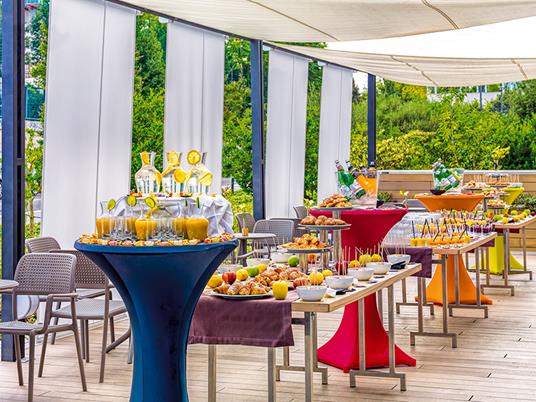 SMARTBOX - Vacanza romana a 4*: 3 magiche notti con colazione tra le bellezze della Città Eterna - Cofanetto regalo - 3