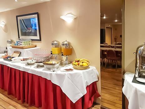 SMARTBOX - 1 notte a due passi da Parigi con accesso al parco Aquaboulevard per 2 adulti e 1 bambino - Cofanetto regalo - 4