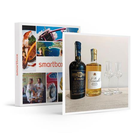 SMARTBOX - Brindisi a casa: 1 bottiglia di grappa, 1 di amaro e 2 calici da degustazione a domicilio - Cofanetto regalo