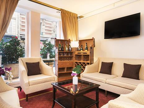 SMARTBOX - Io & te a Parigi: crociera sulla Senna, biglietto Hop On Hop Off e soggiorno di 2 notti - Cofanetto regalo - 7