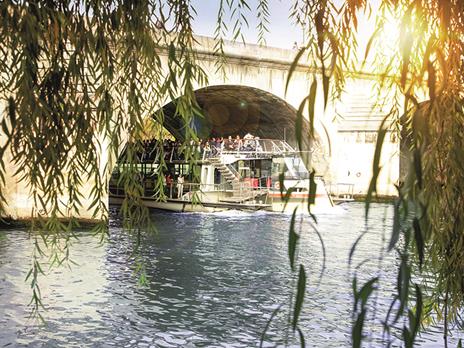 SMARTBOX - Io & te a Parigi: crociera sulla Senna, biglietto Hop On Hop Off e soggiorno di 2 notti - Cofanetto regalo - 8