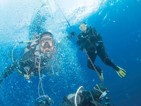 SMARTBOX - 1 adrenalinica attività in riva al mare per 2 amanti dell'acqua salata - Cofanetto regalo - 7