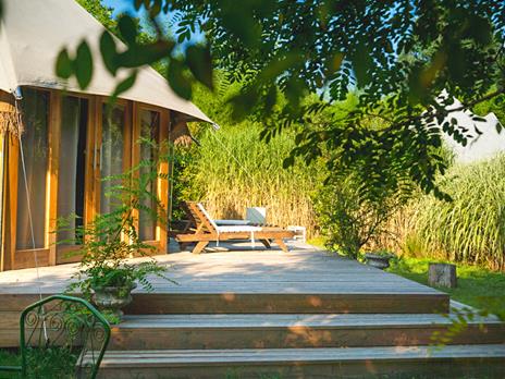 SMARTBOX - Suggestiva esperienza Glamping di 1 notte in Luxury Tent - Cofanetto regalo - 5