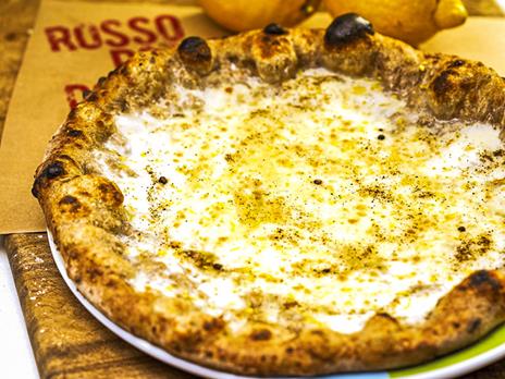 SMARTBOX - Rossopomodoro: 1 pizza a scelta con bevanda inclusa per 2 buongustai - Cofanetto regalo - 5