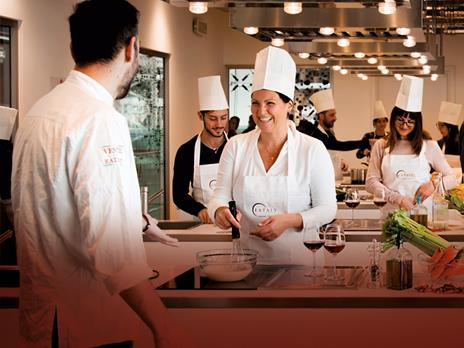 SMARTBOX In cucina con gli chef Cofanetto regalo 1 lezione di cucina con un cuoco esperto o un pasticciere per 1 persona - 3