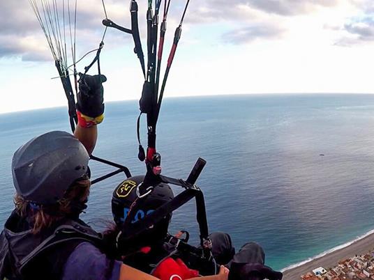 SMARTBOX - 1 suggestivo volo in parapendio biposto per 2 persone in Sicilia - Cofanetto regalo - 5