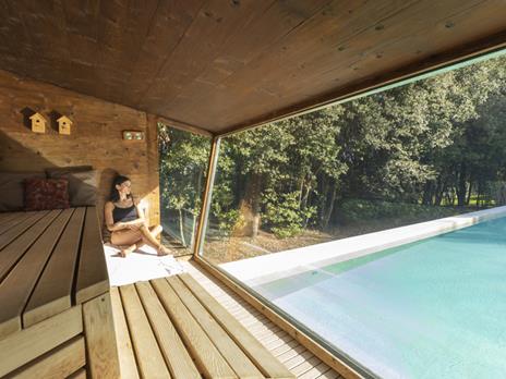 SMARTBOX - Spa da sogno - Cofanetto regalo - 1 ingresso di 5h presso un centro QC Terme e un regalo benessere per 2 persone - 5
