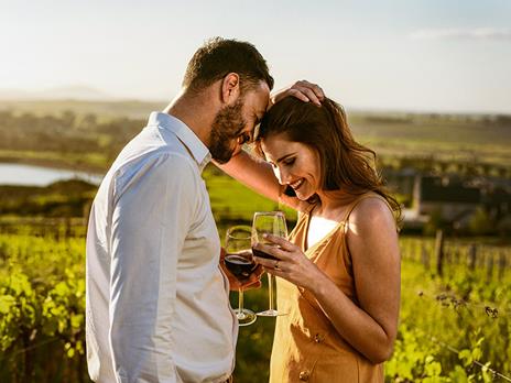 SMARTBOX - Enologia in Veneto: visita e degustazione con 1 o 2 bottiglie di vino - Cofanetto regalo - 14