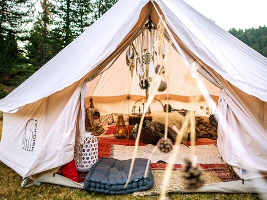 SMARTBOX - Avventura Glamping in Alto Adige: 1 notte con barbecue ed escursione all'alba - Cofanetto regalo - 2