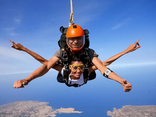 SMARTBOX - Adrenalina al quadrato: volo in paracadute tandem per 2 appassionati - Cofanetto regalo - 4