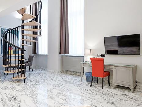 SMARTBOX - 1 notte in Junior Suite in residenza d'epoca 4* a Genova con cena e ingresso all'Acquario - Cofanetto regalo - 3