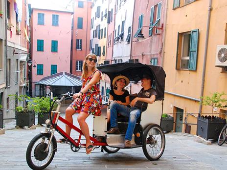 SMARTBOX 1 notte in Junior Suite in residenza d'epoca 4* a Genova con cena e tour in risciò centro storico Cofanetto regalo - 3