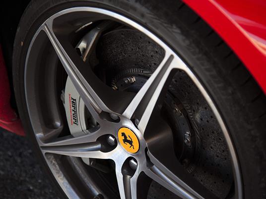 SMARTBOX - Guida su pista a Castelletto di Branduzzo: 1 giro su Ferrari 458 con video - Cofanetto regalo - 7