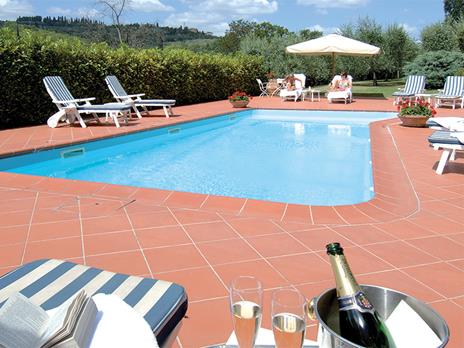 SMARTBOX - Fuga in un relais d'epoca a Firenze: 1 notte in Junior Suite con cena e area relax - Cofanetto regalo - 3