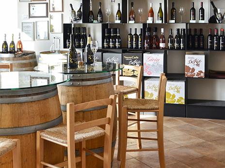 SMARTBOX - Magia in B&B: 1 notte con degustazione di vini in Italia - Cofanetto regalo - 4