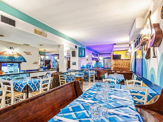 SMARTBOX - Fuga alle terme con gusto: 1 notte con colazione, 1 trattamento benessere e cena - Cofanetto regalo - 8